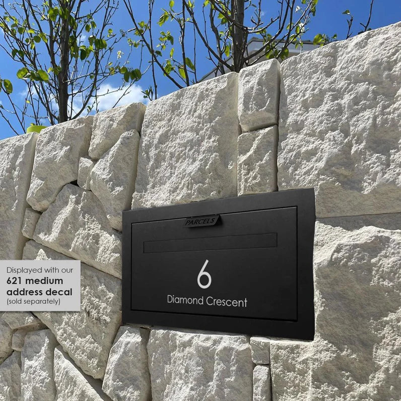 Milkcan Geneva Parcel Fence/Brick Letterbox