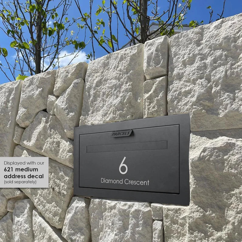 Milkcan Geneva Parcel Fence/Brick Letterbox