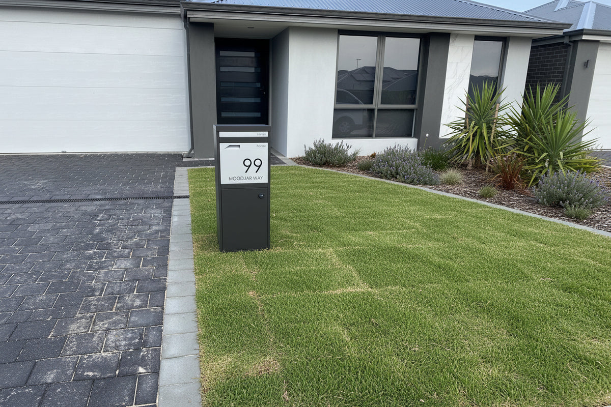 Milkcan Parcel Pal 2 Parcel & Mail Pillar