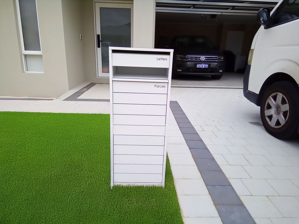 Milkcan Hamilton Parcel & Mail Pillar