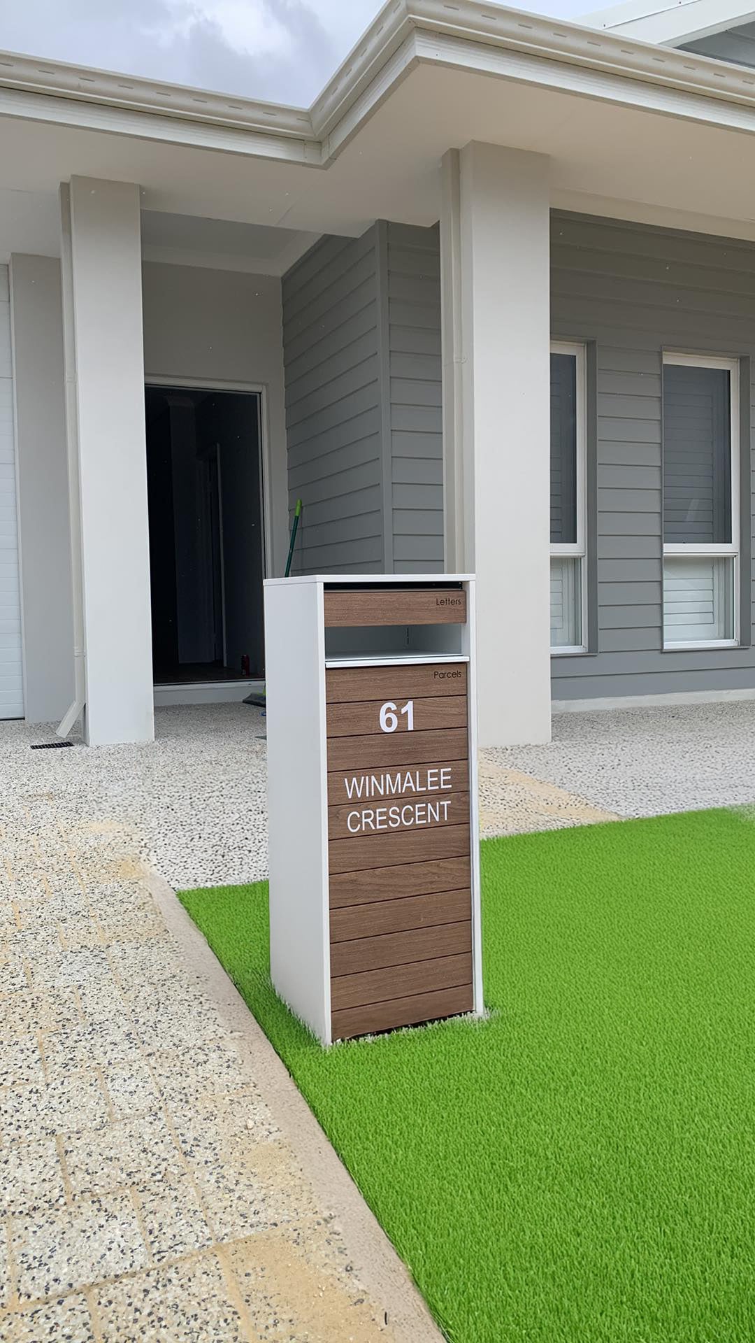 Milkcan Hamilton Parcel & Mail Pillar