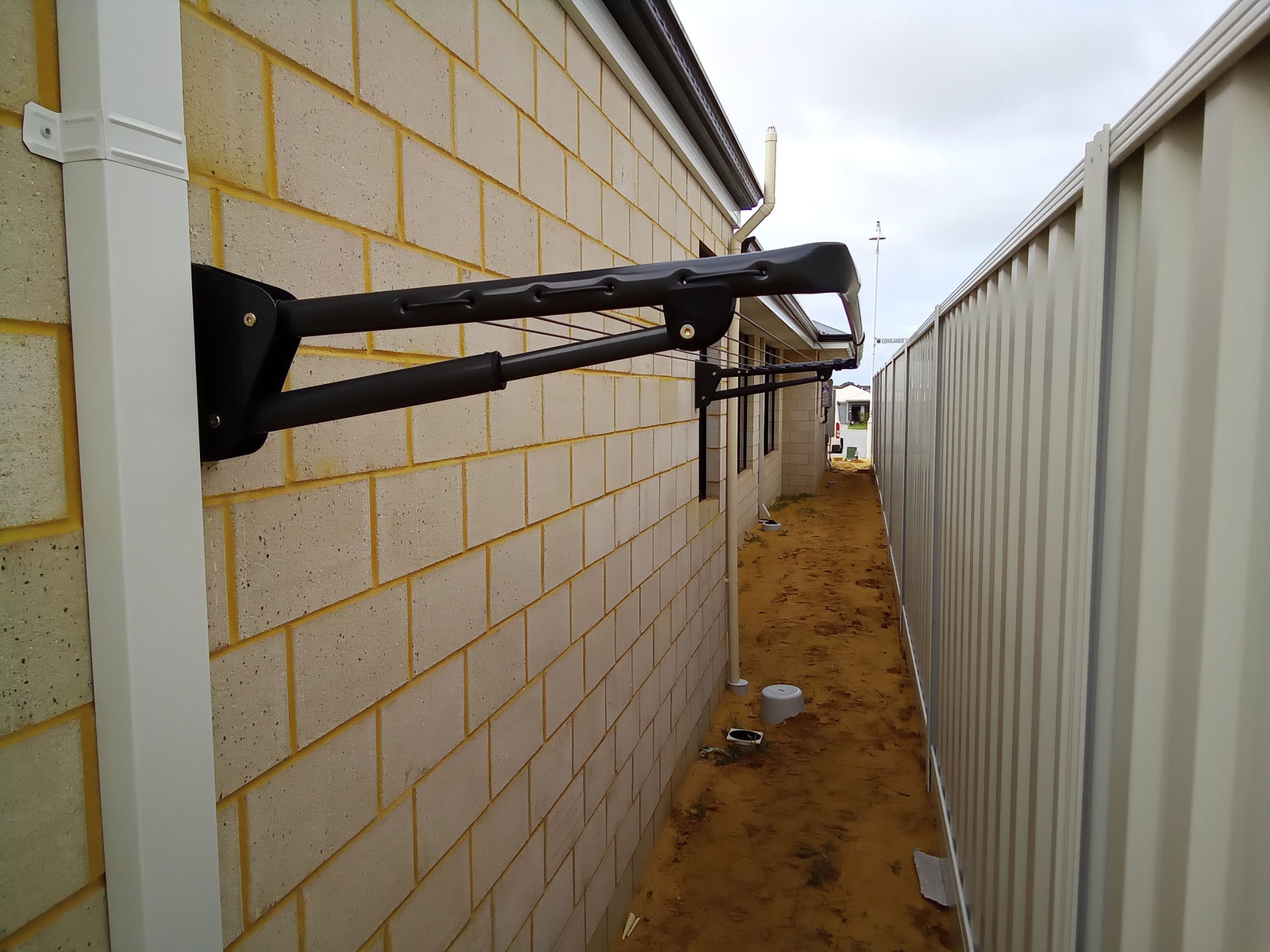 Hills Long Folding Frame