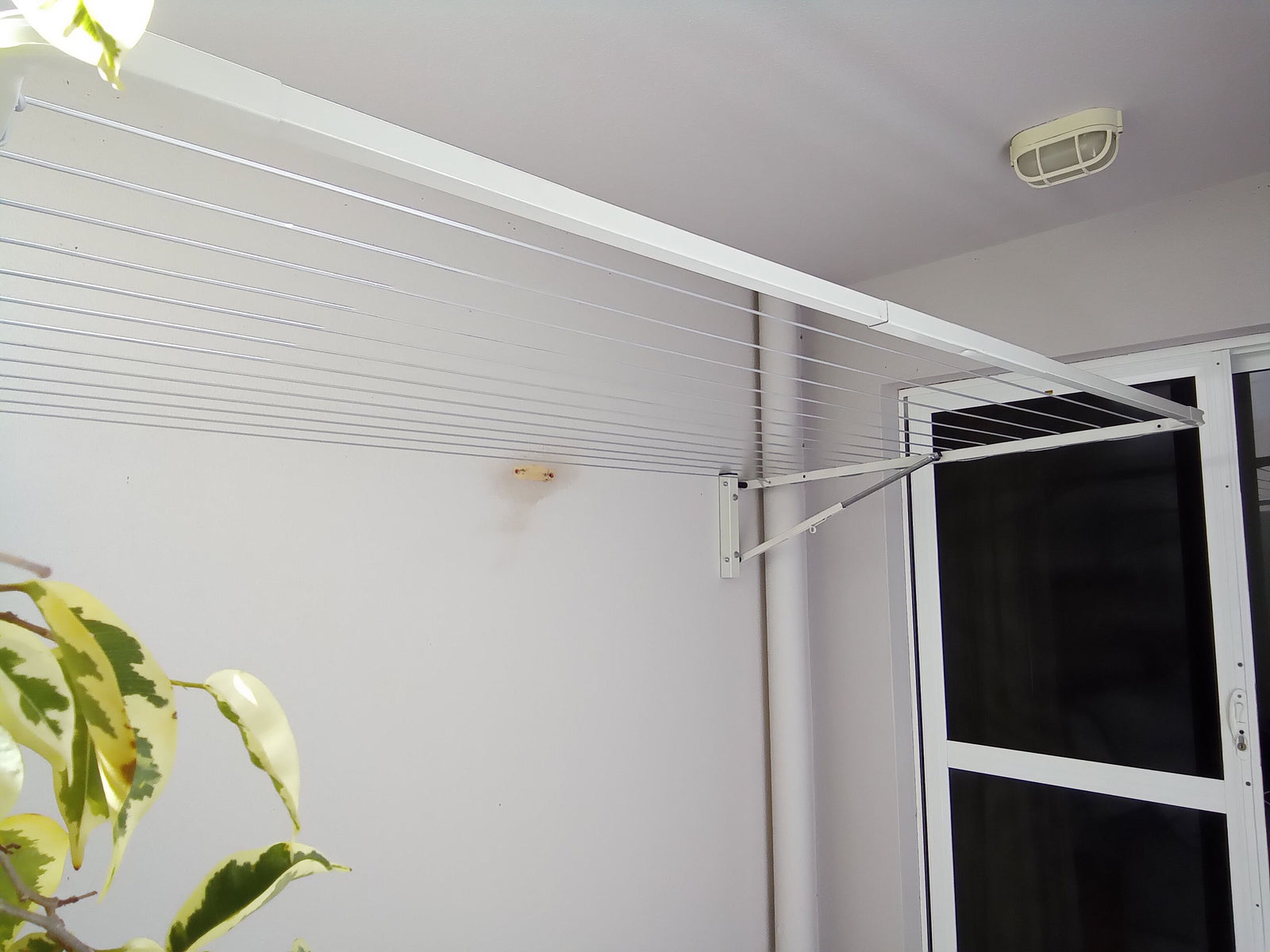 Austral Compact 28 (2490 x 935)