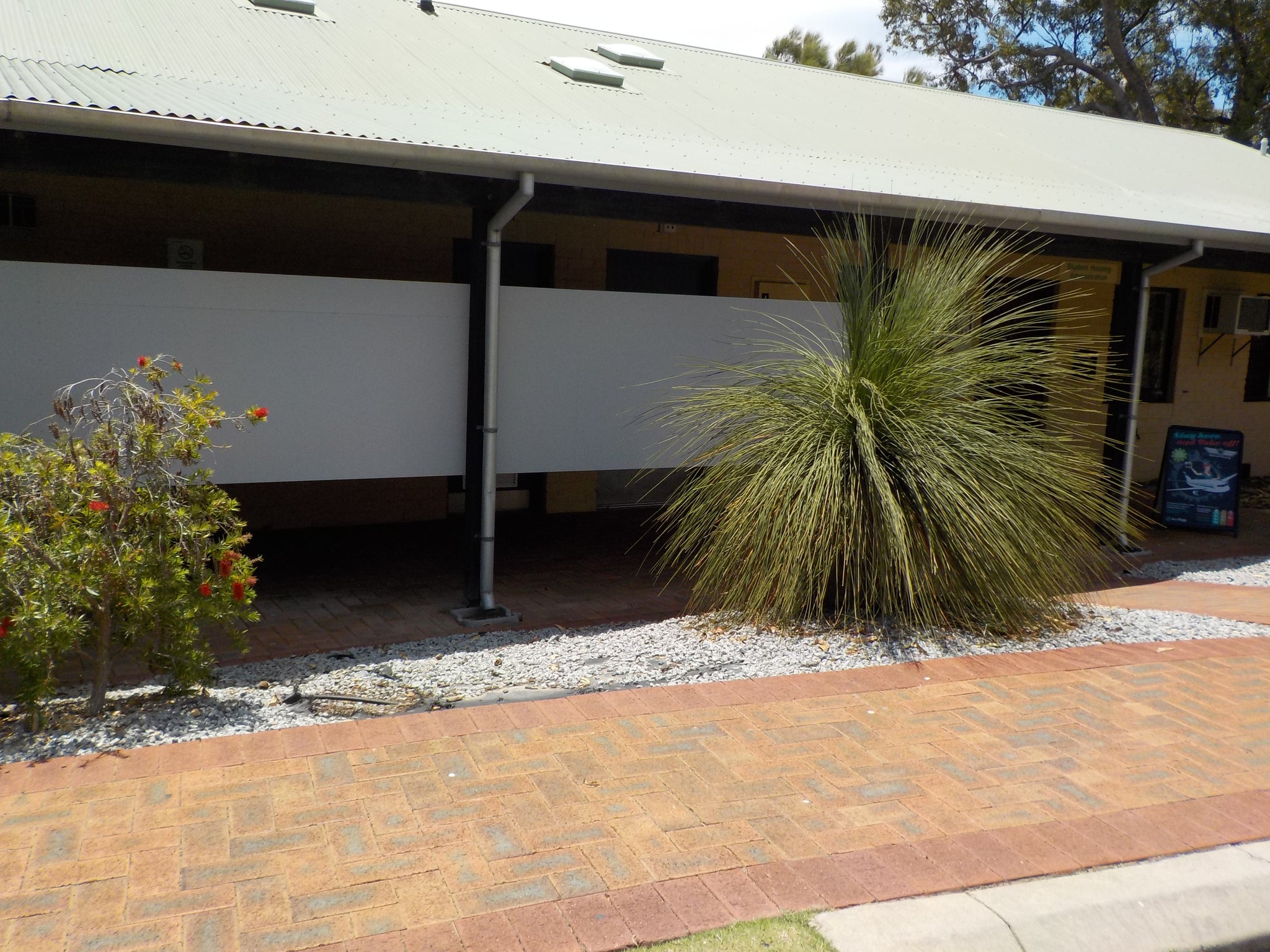 Front-opening + Post-mounted-Aussie Clotheslines & Letterboxes