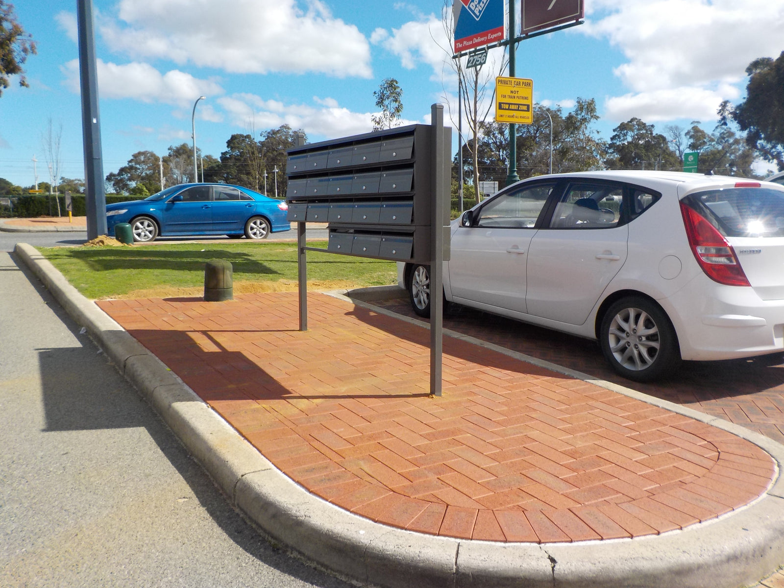 Front-opening + Post-mounted-Aussie Clotheslines & Letterboxes