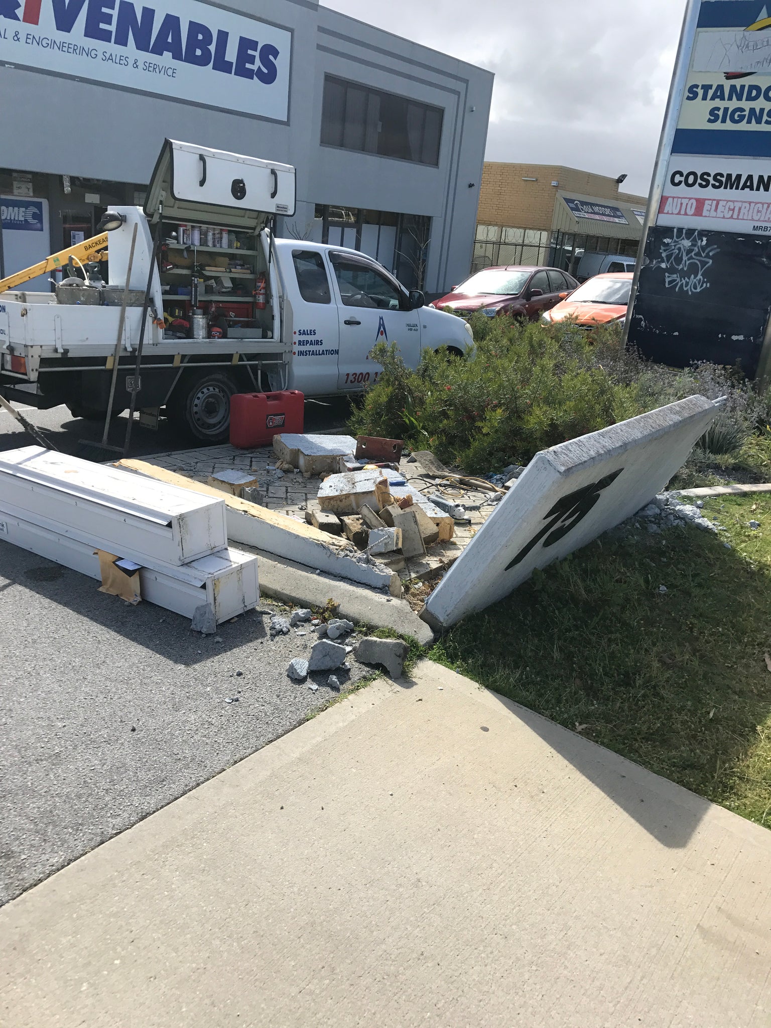 Rear-opening + Post-mounted-Aussie Clotheslines & Letterboxes