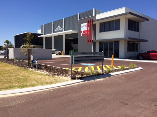 Front-opening + Post-mounted-Aussie Clotheslines & Letterboxes