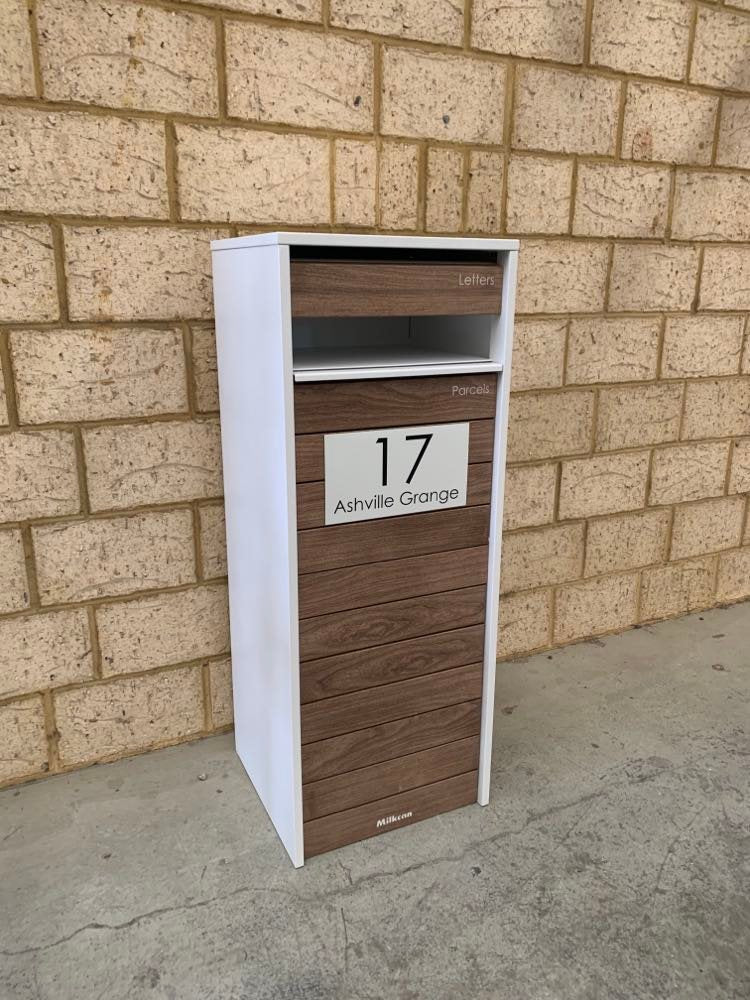 Milkcan Hamilton Parcel & Mail Pillar