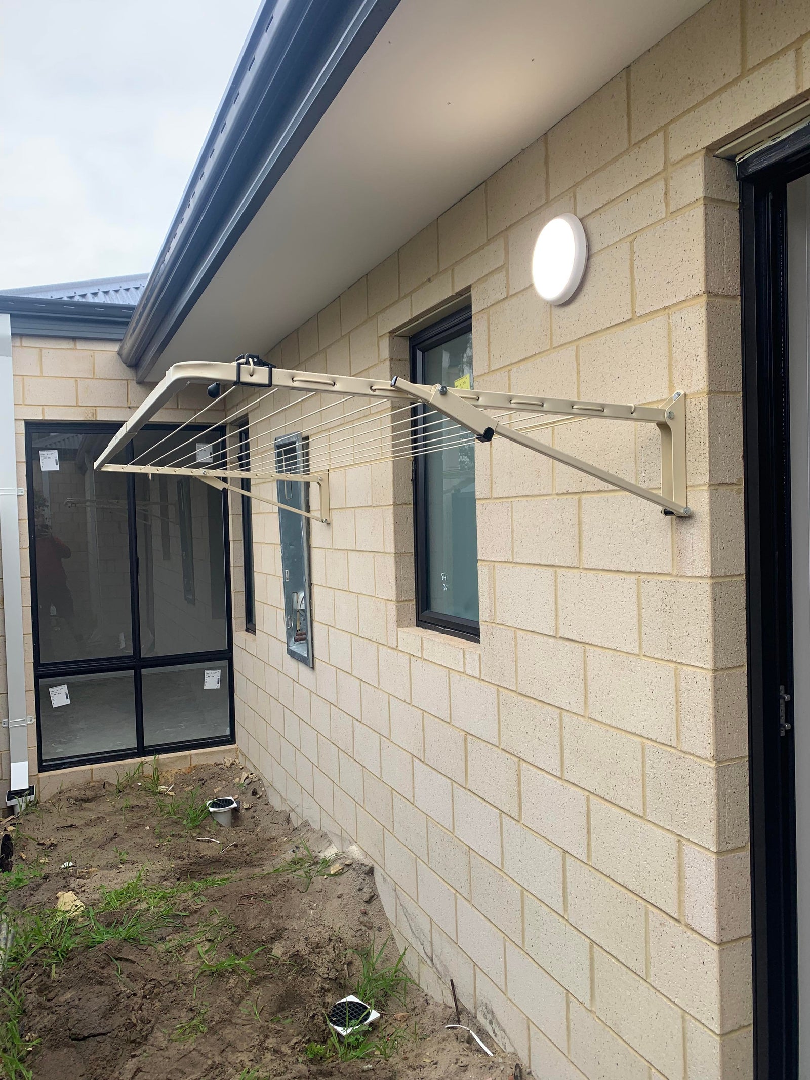 Austral Compact 28 (2490 x 935)