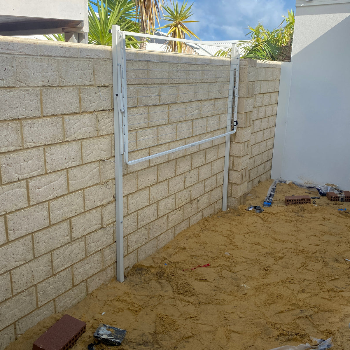 Austral Compact 28 (2490 x 935)