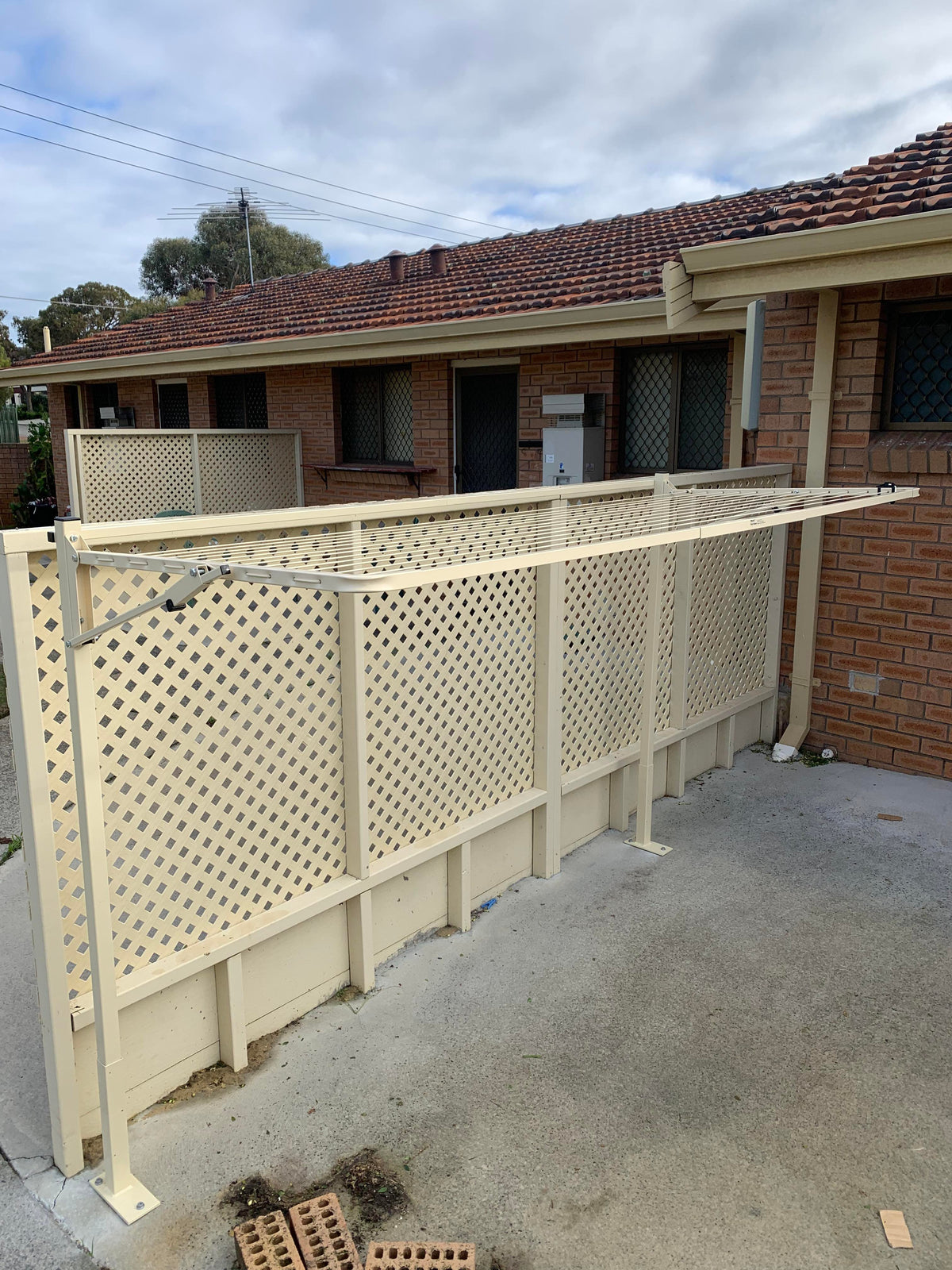 Austral Compact 28 (2490 x 935)