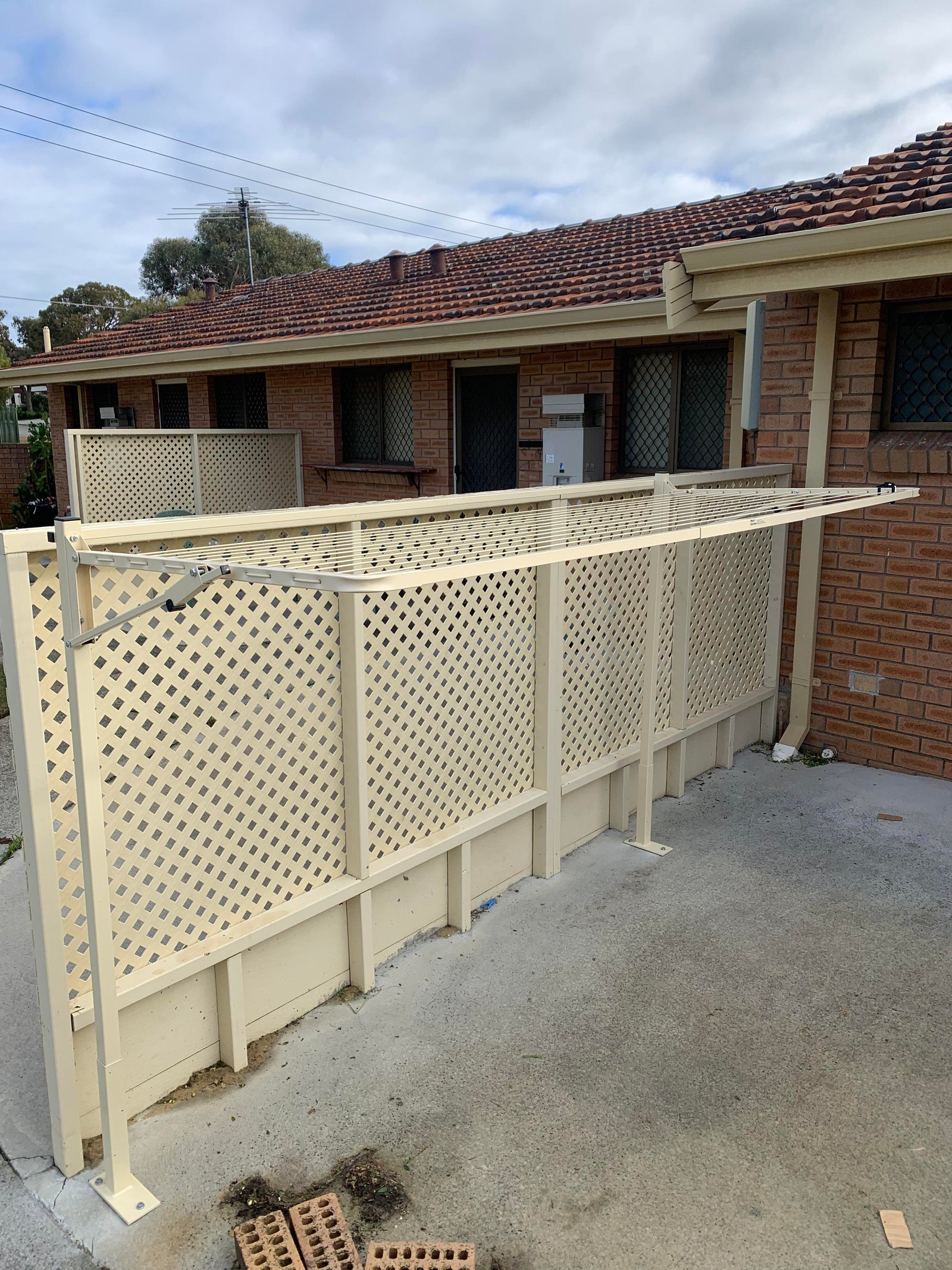 Austral Compact 28 (2490 x 935)