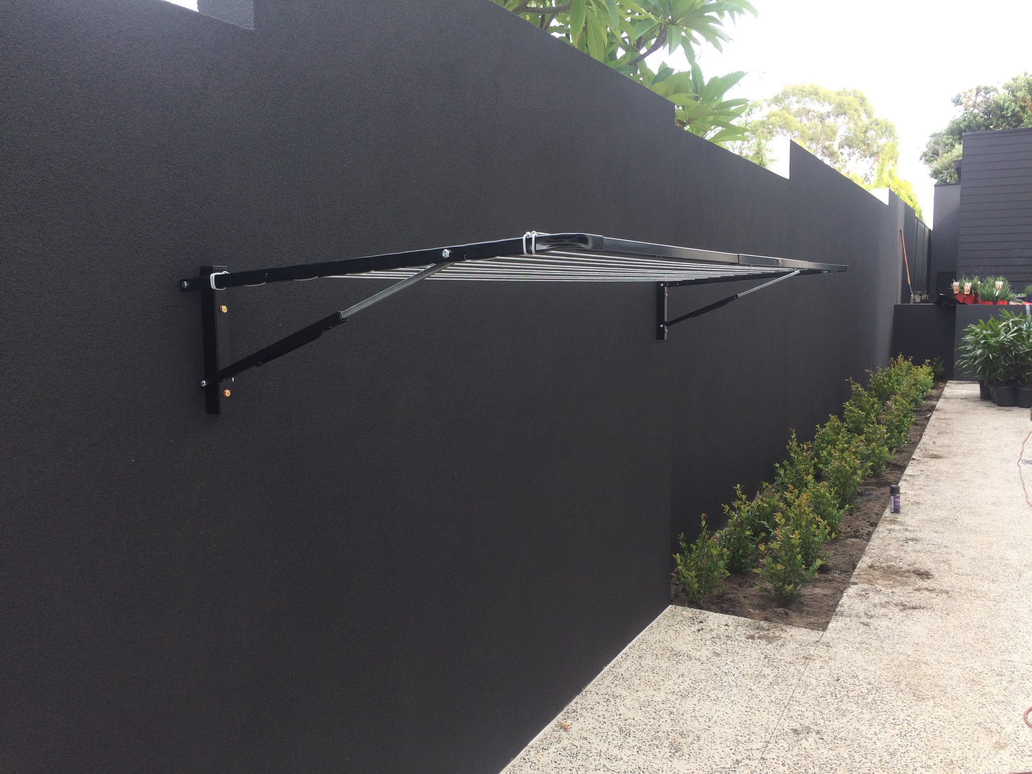 City Living 1800 Series - 1800 x 1200 Wall Mounted open-Aussie Clotheslines & Letterboxes