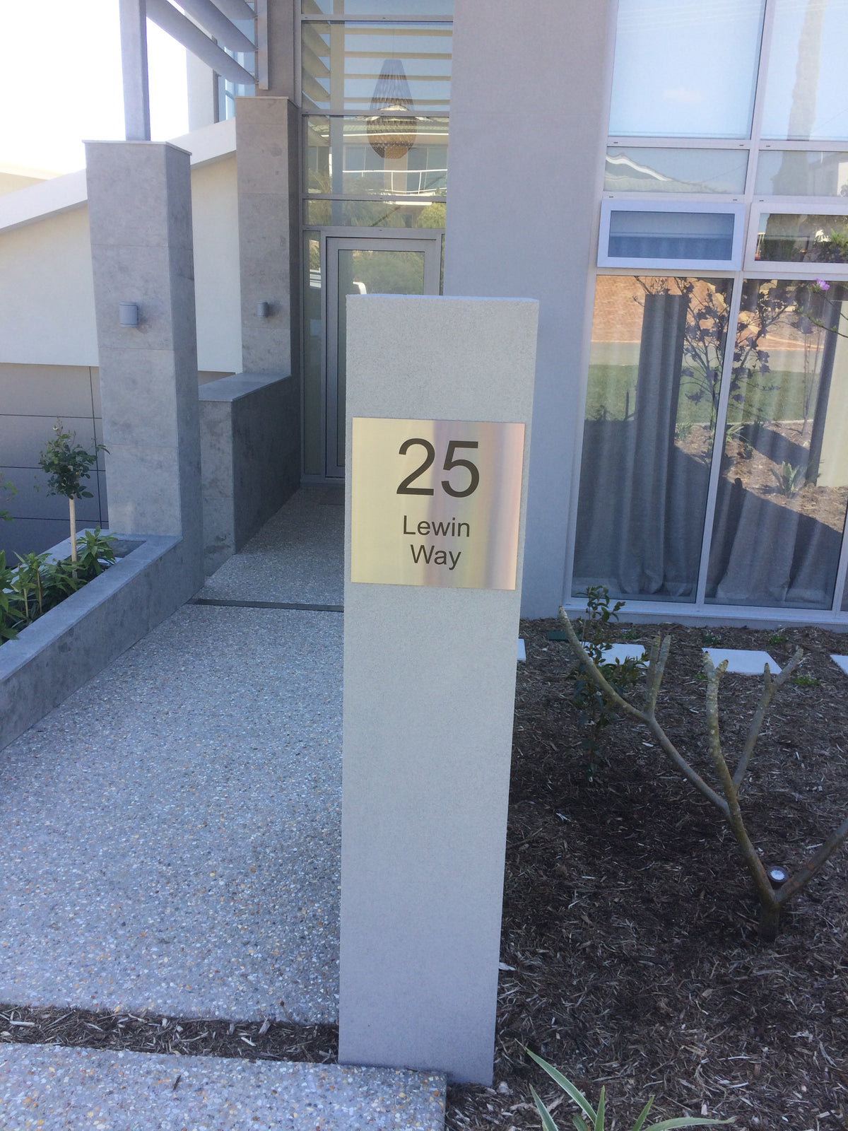 Customised House Signs-Aussie Clotheslines & Letterboxes