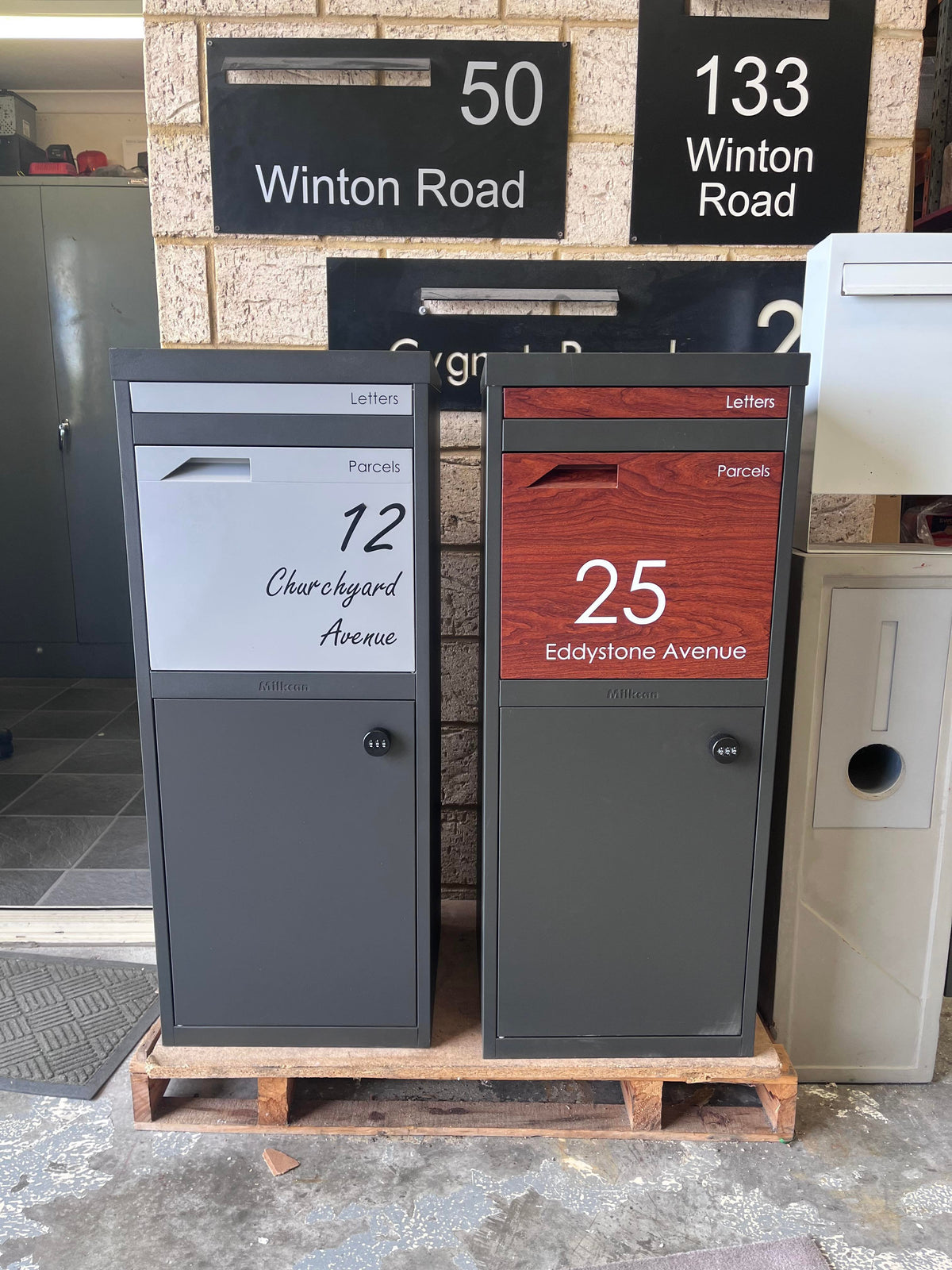 Milkcan Parcel Pal 2 Parcel & Mail Pillar